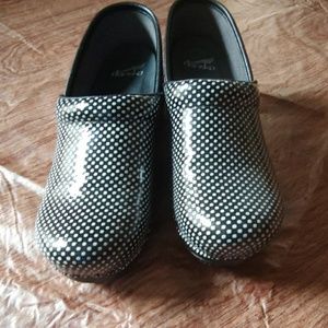 Dansko shoes size 40
